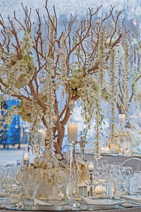 Manzanita Tree Centerpieces for a White Wedding | Tree wedding ...