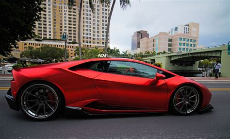 Lamborghini Huracan Matte Purple