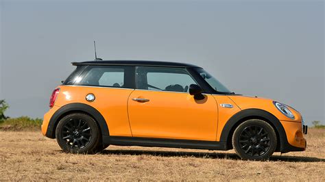 Mini Cooper-S- 3 door Exterior Car Photos - Overdrive