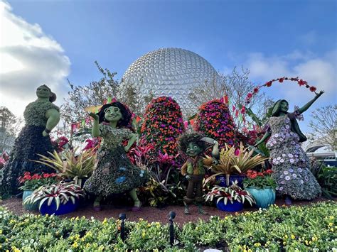 Disney World's Flower and Garden Festival Is the Longest-Running Garden ...