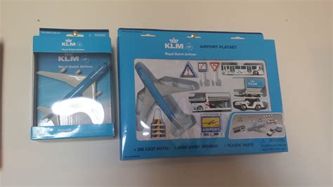 Daron Airport Playset - KLM Airlines | Airplane collection, Airplane ...