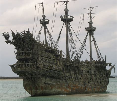 Flying Dutchman | Ghost ship, Pirates, Abandoned ships