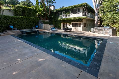 Jared Leto Re-Listed a Los Angeles Home for $2 Million | Hollywood ...