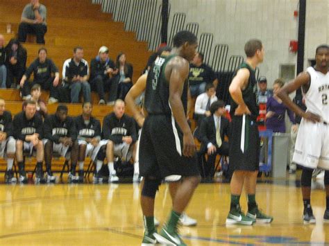 Binghamton Bearcats Basketball Earns Split