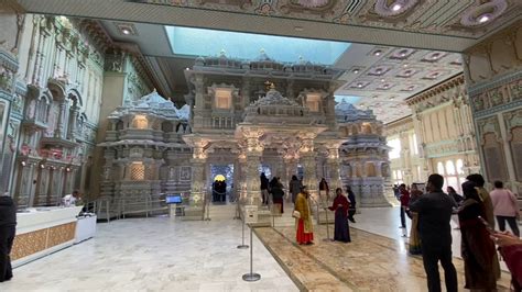 BAPS Shri Swaminarayan Mandir Robbinsville, New Jersey Hindu temple ...