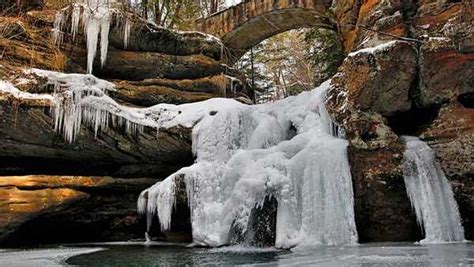 Hocking Hills State Park transforms into winter oasis