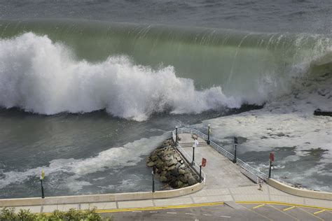 Geography: Tsunamis: Level 1 activity for kids | PrimaryLeap.co.uk