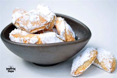 Ricciarelli Cookies | Imperial Sugar