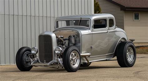 1932 Ford 5 Window Coupe Highboy Hot Rod - Safro Investment Cars