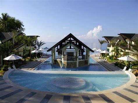 Beach Resorts in Batangas You Can Visit for the Long Weekend