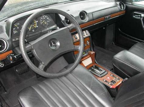 Mercedes w123 coupe interior