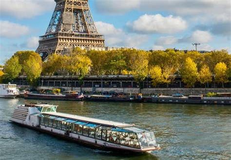 Book the Best Seine River Cruise Tickets & Tours 2021 [COVID-19 Updated]