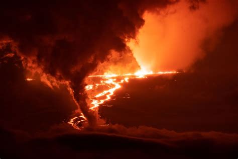 Hawaii's Mauna Loa volcano eruption may end soon after producing ...