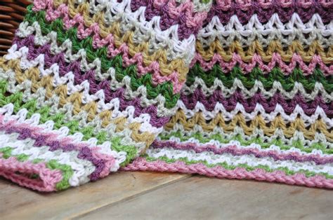 The Yarn Stash Series - Learn to crochet the V Stitch with a free ...