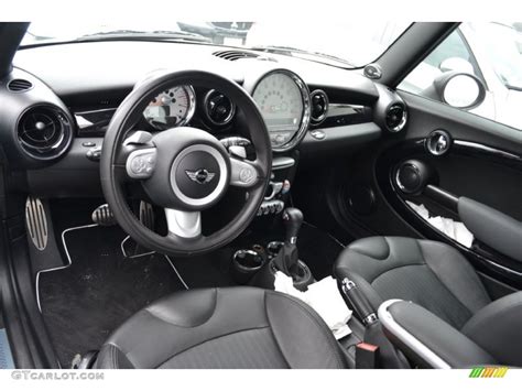 2010 Mini Cooper S Hardtop interior Photo #50483059 | GTCarLot.com