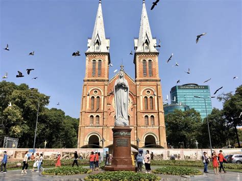 Notre Dame Cathedral in Ho Chi Minh City in the top 10 most magnificent ...