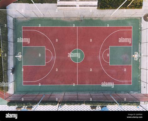 Aerial view of a basketball court Stock Photo - Alamy