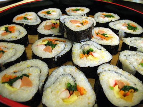 File:Korean.food-Kimbap-03.jpg - Wikipedia