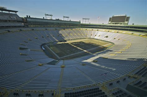 Lambeau Field – StadiumDB.com