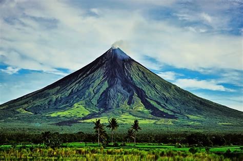 Lakbayin Pinas: Mount Mayon in Albay