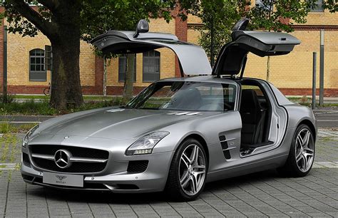 Mercedes-Benz SLS AMG — Wikipédia