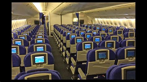 8 Photos Boeing 777 200 Interior Photos And Description - Alqu Blog