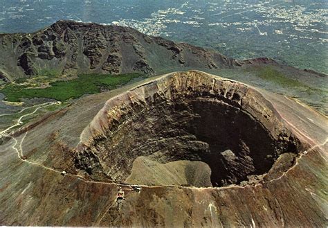 Earth's Beauty: Mount Vesuvius