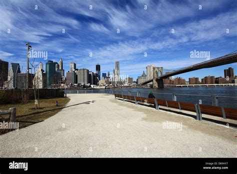 new york city manhattan island skyline brooklyn Stock Photo - Alamy