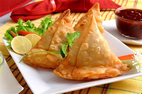 9 Best Samosa Places In Pune For 2020 | Curly Tales