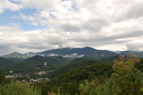 Fall Colors in Gatlinburg (pictures, books, pics) - Tennessee (TN ...