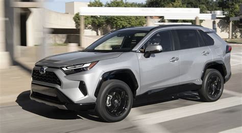 2024 Rav 4 Hybrid Xle Review - Gray Alvinia