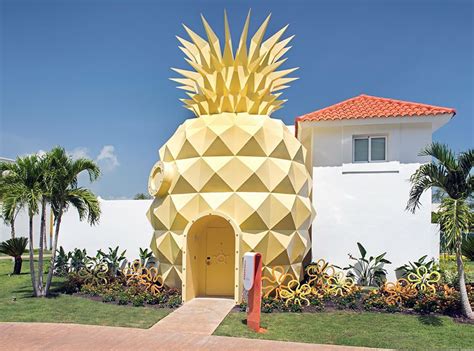 You Can Now Stay At Spongebob's Pineapple House, But Not Under The Sea