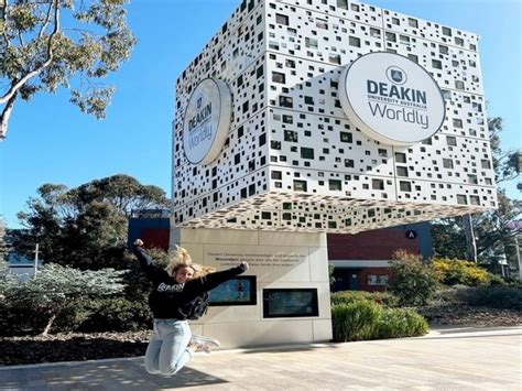 Deakin University, Melbourne - EduLaunchers