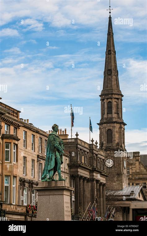 A view to George Street in New Town of Edinburgh Stock Photo - Alamy