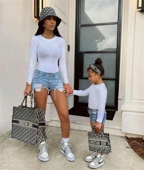 30 Matching Outfits for Mom and Daughter – Svelte Magazine | Mom ...