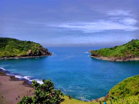 Wow, Romantisme Tersembunyi di Pantai Payangan