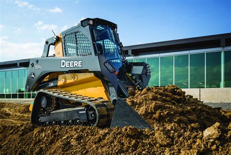 John Deere unveils 2 large-frame skid steers, 2 CTLs in G Series power ...