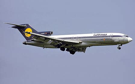 Lufthansa Boeing 727-200 | Latest Photos | Planespotters.net