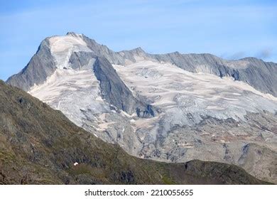 1,025 Monte Rosa Mountain Range Images, Stock Photos & Vectors ...