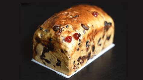 Best Fruit Bread Recipe :Easy No Knead Fruit Bread | MerryBoosters