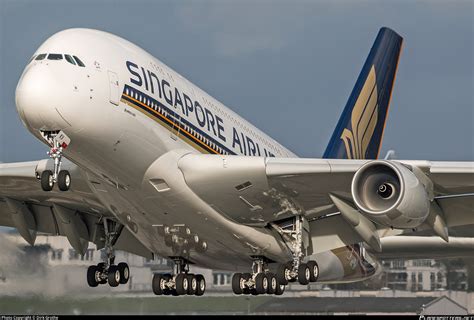 Airbus A380 841 Singapore Airlines - Popular Century