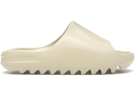 Yeezy Slides: The slipper-sock combo is back on trend - Wait! Fashion