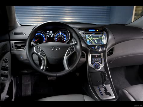 Hyundai Elantra (2012) | Interior