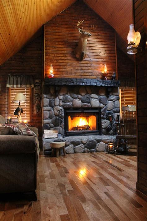 Love the fireplace. | Log cabin interior, Cabin interior design, Log ...