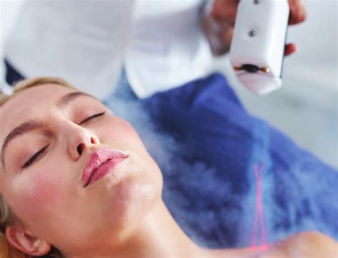 Cryotherapy facial to look younger