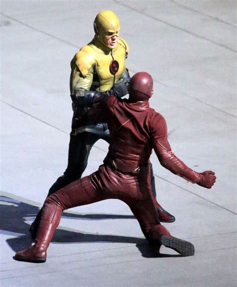 The Flash - First Look - Reverse-Flash/Prof. Zoom Costume - Set Photos ...