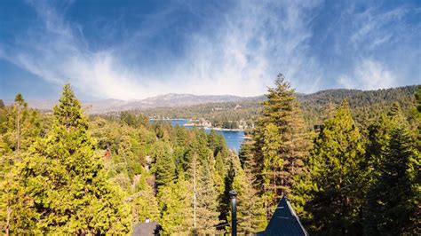 Luxury Lake Arrowhead Cabin Rentals | Upscale Homes | AvantStay®