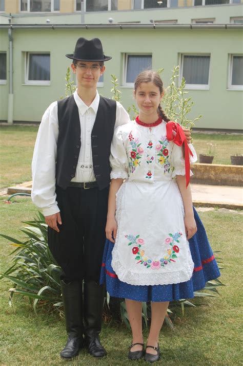 EUROFEST: Hungarian traditional costume