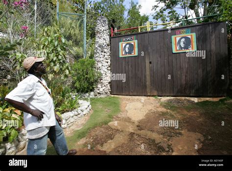 Bob marley hi-res stock photography and images - Alamy