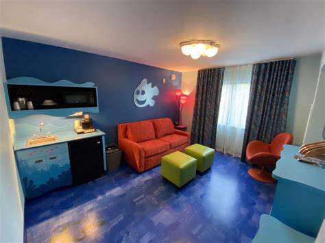 PHOTOS, VIDEO: Tour a Newly-Remodeled "Finding Nemo" Family Suite at ...